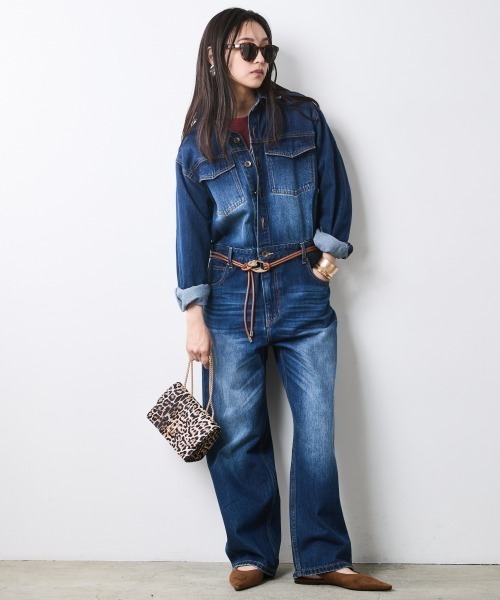 CHIC STYLE(シックスタイル)の「綿100%デニムジャンプスーツ<大きいサイズ有>シックスタイル(つなぎ/オールインワン・レディース・ブルー系・LL/L/M/5L/4L/3L)」の4枚目の写真