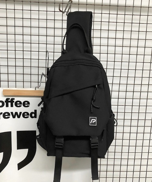 boemy(ボエミー)の「ダブルベルト ボディリュック(ボディバッグ/ウエストポーチ・レディース・ブラック/カーキ/ホワイト・FREE)」の14枚目の写真