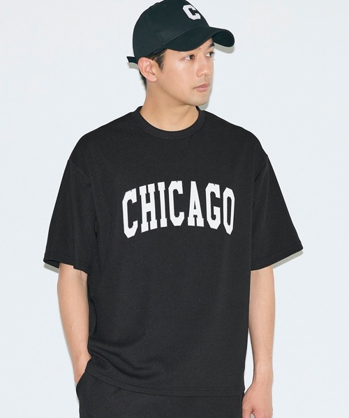 coca(coca)(コカ)の「ライトエンボスプリント半袖Tシャツ(Tシャツ/カットソー・メンズ・ライトグレー/ブラック・L/XL/M)」の1枚目の写真