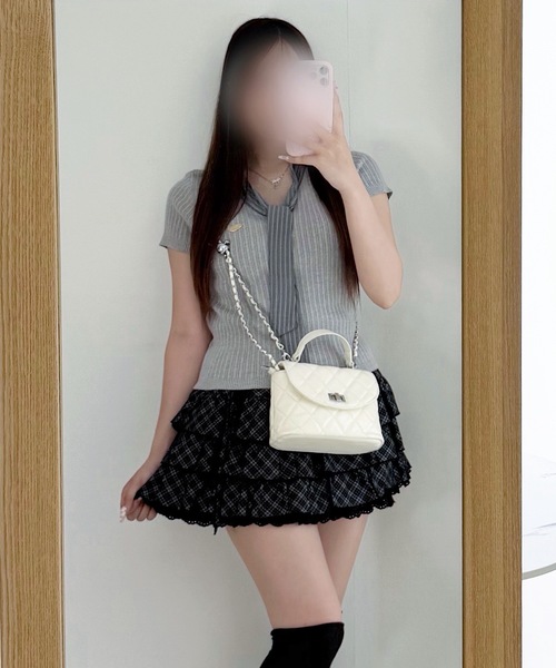 Rmine(アールマイン)の「ボウタイ リブニット ドッキング トップス(半袖)(ニット/セーター・レディース・ホワイト/ネイビー/ブルー・FREE)」の4枚目の写真