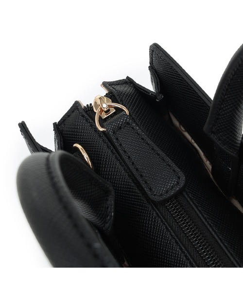 Guess(ゲス)の「KATY Satchel ショルダーバッグ(ショルダーバッグ・レディース・キナリ/ブラック・ONE SIZE)」の9枚目の写真