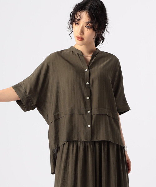 Gabardine K.T(ギャバジンケーティー)の「【セットアップ対応】シアーストライプ ドルマンブラウス(シャツ/ブラウス・レディース・チャコール・5号)」の7枚目の写真