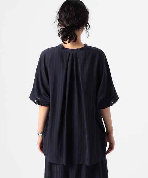 Gabardine K.T(ギャバジンケーティー)の「【セットアップ対応】シアーストライプ ドルマンブラウス(シャツ/ブラウス・レディース・チャコール・5号)」の10枚目の写真