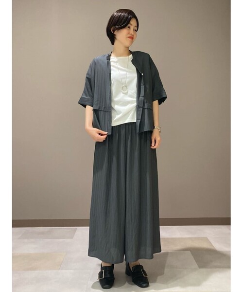 Gabardine K.T(ギャバジンケーティー)の「【セットアップ対応】シアーストライプ ドルマンブラウス(シャツ/ブラウス・レディース・チャコール・5号)」の20枚目の写真