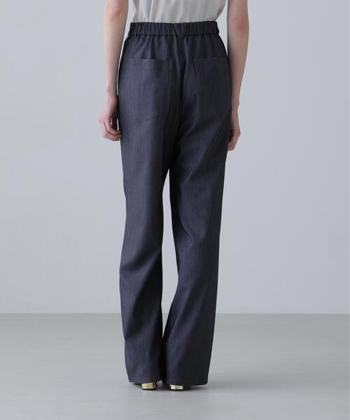 ADORE(アドーア)の「◆テクニカルデニムパンツ(デニムパンツ・レディース・ネイビー・36/38)」の13枚目の写真