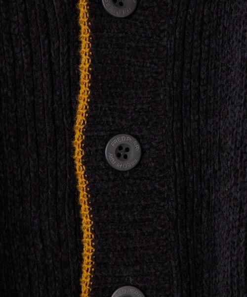 FRED PERRY（フレッドペリー）の「【WEB先行予約】[FRED PERRY/フレッドペリー] 別注 ワンポイントロゴ刺繍 Vネック モールニットカーディガン（カーディガン/ボレロ・レディース・ブラック/ネイビー/キャメル・S/M/L）」の9枚目の写真