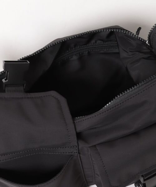 A.P.C.(アーペーセー)の「SAC TREK(バックパック/リュック・メンズ・ブラック・ONESIZE)」の4枚目の写真