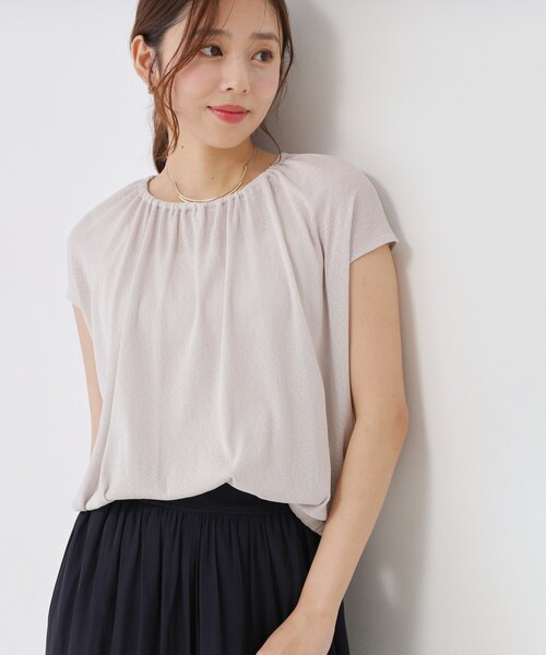 COUP DE CHANCE（クードシャンス）の「【手洗い可／日本製】ギャザーデザインプルオーバー（Tシャツ/カットソー・レディース・レンガ/ネイビー/ライトグレー系5/ライトグレー・38/34）」の2枚目の写真