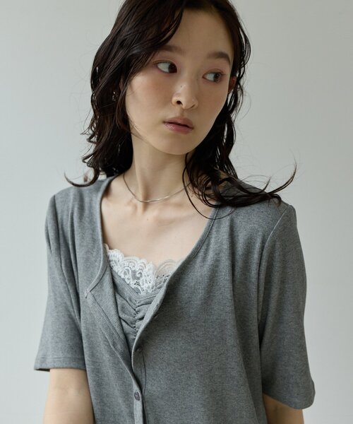 DISCOAT(ディスコート)の「【Noka】レースレイヤード風プルオーバー(Tシャツ/カットソー・レディース・オフホワイト/ブラック/グレー・FREE)」の5枚目の写真