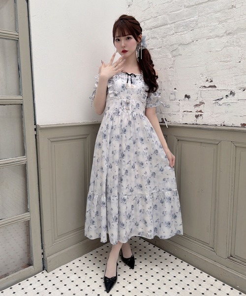couture BY ROJITA(クチュールバイロジータ)の「ローズプリントオフショルフリルワンピース(ワンピース・レディース・ホワイト/ピンク/ブルー・FREE)」の22枚目の写真