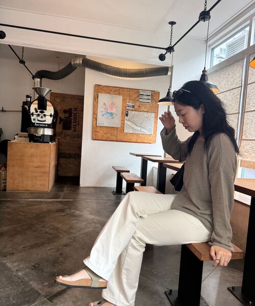 MUSINSA STANDARD WOMAN（ムシンサスタンダードウーマン）の「ウィメンズエッセンシャルルーズストレートデニムパンツ[クリーム]（デニムパンツ・レディース・その他・24/25/26/27/28/29/30/23/32）」の4枚目の写真