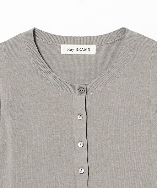 Ray BEAMS(レイビームス)の「イソザイ キリカエ クルーネック カーディガン(ニット/セーター・レディース・シルバー/ブラック・ONE SIZE)」の8枚目の写真