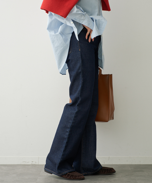 Deuxieme Classe(ドゥーズィエムクラス)の「* Modern Flare ジーンズ(デニムパンツ・レディース・ネイビー・36/34/38)」の2枚目の写真