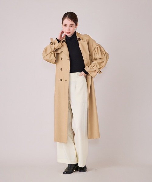 Audie a Muses(オーディアミューズ)の「【モデル美香着用】【軽量】ラグジュアリートレンチコート(トレンチコート・レディース・ブラック/ベージュ・FREE/36)」の10枚目の写真