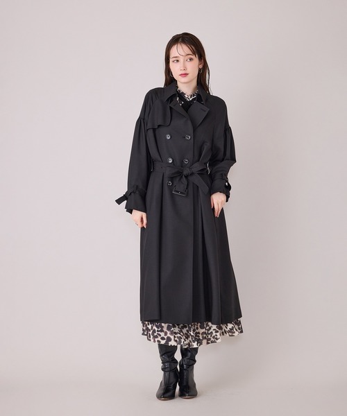 Audie a Muses(オーディアミューズ)の「【モデル美香着用】【軽量】ラグジュアリートレンチコート(トレンチコート・レディース・ブラック/ベージュ・FREE/36)」の16枚目の写真