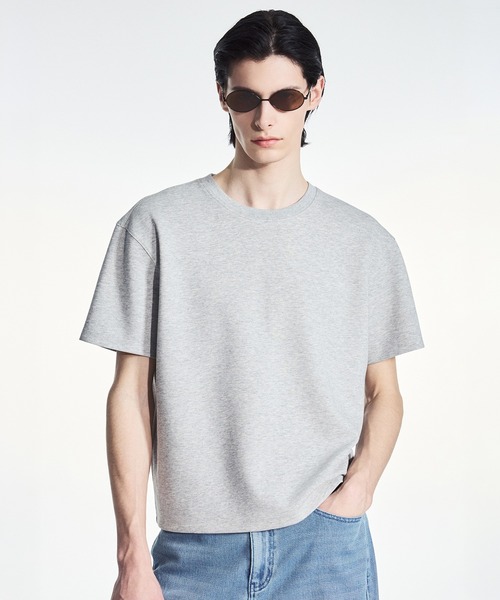 TNGT(ティーエヌジーティー)の「TNGT(ティーエヌジーティー)ミニマル クロップドTシャツ(Tシャツ/カットソー・メンズ・ブラック/ライトグレー・L/M)」の2枚目の写真