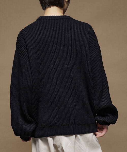 FREAK'S STORE（フリークスストア）の「限定展開 リラックスフィット 畦編み クルーネック ニット（ニット/セーター・メンズ・ブラック/ブラウン/レッド/グリーン/イエロー/スミクロ・MEDIUM/SMALL/LARGE）」の21枚目の写真