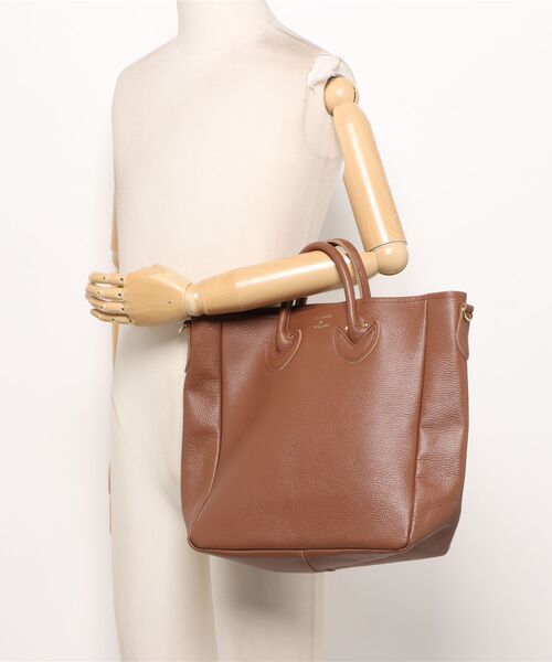 YOUNG&OLSEN The DRYGOODS STORE(ヤングアンドオルセン)の「【YOUNG&OLSEN】EMBOSSED LEATHER D TOTE M(トートバッグ・レディース・ブラック/ベージュ/ブラウン・FREE)」の7枚目の写真