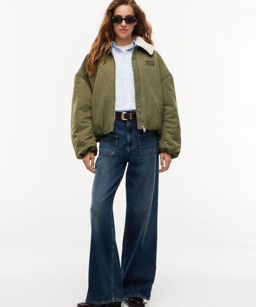 tommy jeans(トミー ジーンズ)の「ファーカラーユーティリティボンバージャケット(ブルゾン・レディース・グレー・SMALL/X-SMALL/MEDIUM)」の2枚目の写真