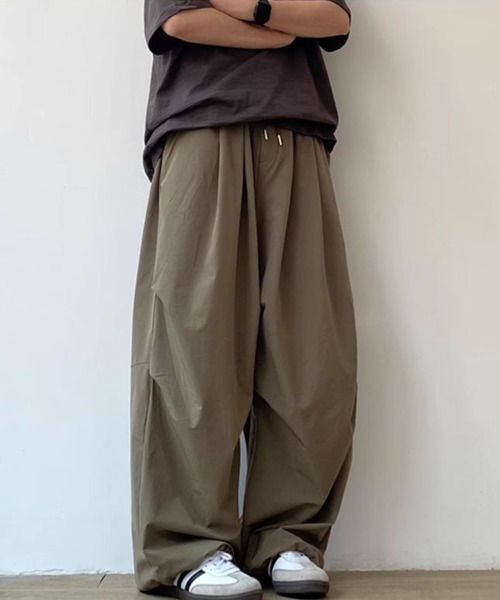 KELVIN(ケルヴァン)の「Wide Parachute Pants ワイドパラシュートパンツ(その他パンツ・メンズ・カーキ系/ブラック・MEDIUM/LARGE)」の7枚目の写真