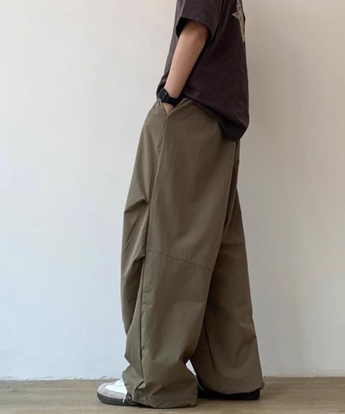 KELVIN(ケルヴァン)の「Wide Parachute Pants ワイドパラシュートパンツ(その他パンツ・メンズ・カーキ系/ブラック・MEDIUM/LARGE)」の9枚目の写真