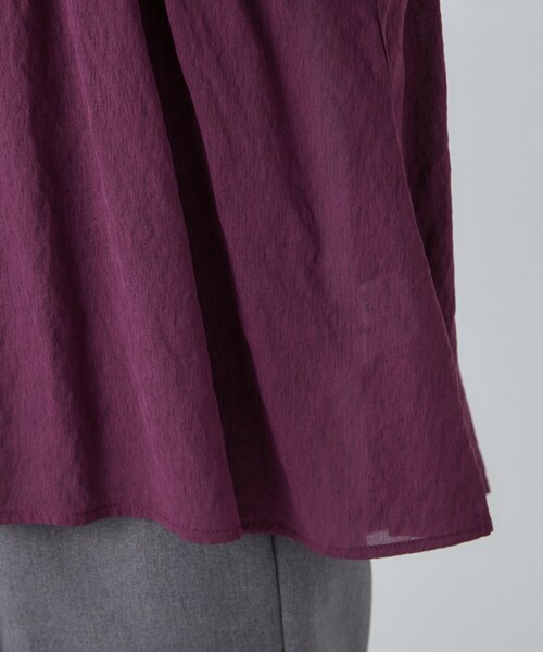 SHOO・LA・RUE(シューラルー)の「【S-LL/洗濯機可】着痩せシルエット シャーリングシャツカーディガン(カーディガン/ボレロ・レディース・ブラウン系その他/チャコールグレー/アイボリー/パープル系・01/02/04/03)」の11枚目の写真