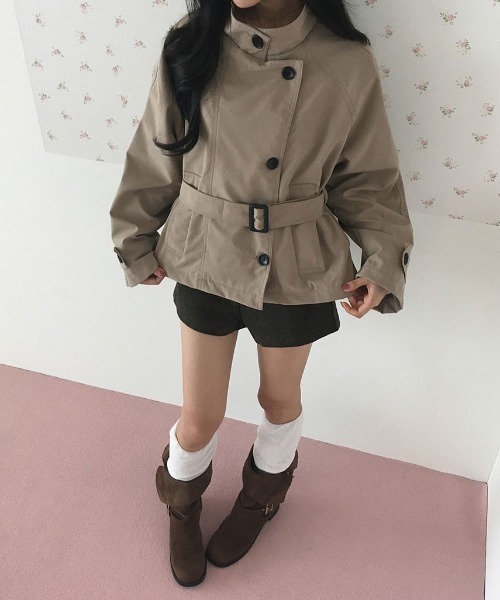 FAVORITO(ファヴォリート)の「ショートトレンチコートジャケット(トレンチコート・レディース・ブラック/ライトブラウン・F)」の18枚目の写真