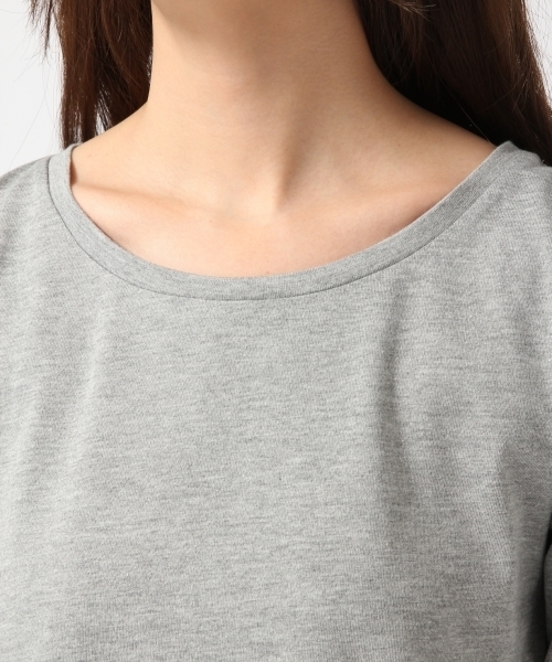 GLOBAL WORK（グローバルワーク）の「スソディティールT長袖/725121（Tシャツ/カットソー・レディース・ブラック/カーキ/ホワイト系その他/ホワイト/ネイビー/グレー・LARGE/SMALL/MEDIUM）」の17枚目の写真