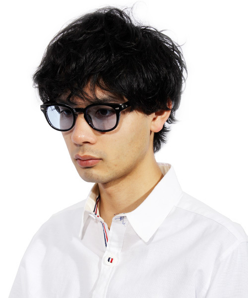 ８(eight)（エイト）の「ウェリントン サングラス 伊達メガネ 専用ケース付き（サングラス・メンズ・ブラウン/ブラック×ブルー/ブラック/ブラウン系その他/ブラウン×イエロー/ブラック系その他/ブラック×パープル・FREE）」の8枚目の写真