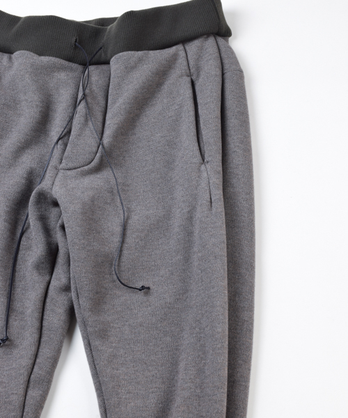 OURET（オーレット）の「WOOL CASHMERE COTTON SWEAT RIB JODHPURS PANTS（その他パンツ・メンズ・グレー系その他/ベージュ系その他・1/2/3）」の4枚目の写真