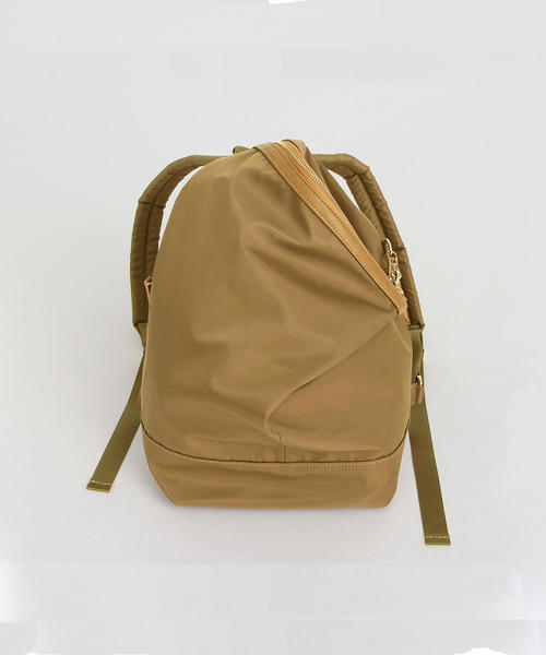 BEAUTY&YOUTH UNITED ARROWS（ビューティーアンドユースユナイテッドアローズ）の「BY∴ ナイロンフォールドリュック о（バックパック/リュック・レディース・ブラック/ベージュ・FREE）」の6枚目の写真