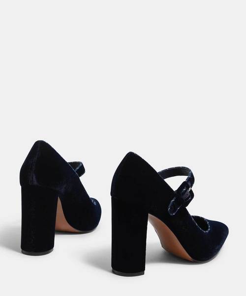 CHARLES & KEITH（チャールズ & キース）の「ブロックヒールメリージェーン / BLOCK HEEL MARY JANES（ローファー・レディース・ブラック/レッド/ダークブルー・22.5cm/23cm/23.5cm/24.5cm/25cm/25.5cm/26.0cm）」の11枚目の写真