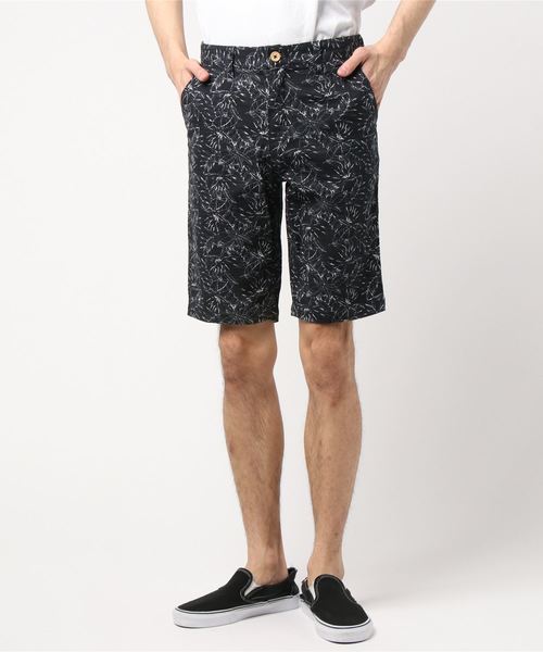 STYLEBLOCK（スタイルブロック）の「リーフ柄バニランショーツ（その他パンツ・メンズ・ホワイト/ブラック/ネイビー・79/82）」の2枚目の写真