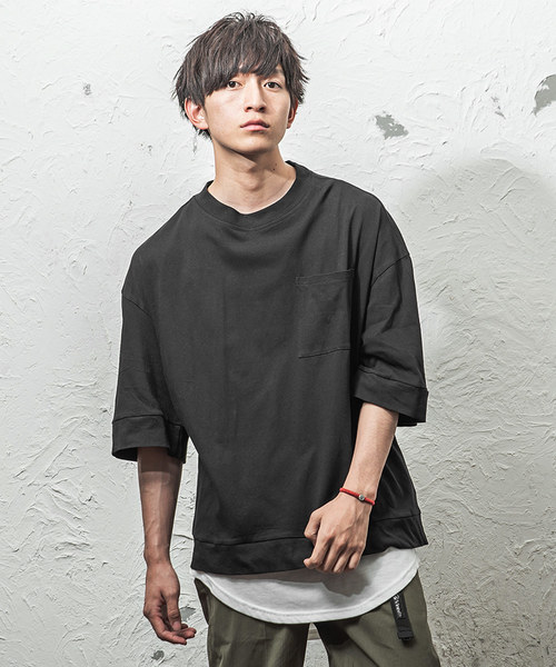 MinoriTY（マイノリティ）の「ポケット付きビッグTシャツ　ビッグシルエット（Tシャツ/カットソー・メンズ・ブラック/ネイビー/モカ/ブラウン/ブルー/ベージュ・L/M）」の2枚目の写真