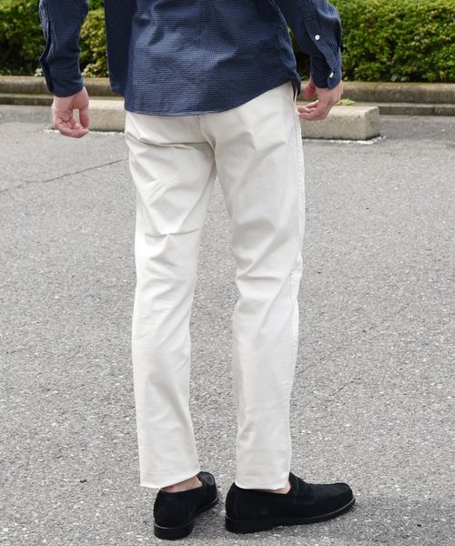 SHIPS(シップス)の「SC: カラー テーパード チノパンツ 19FW(チノパンツ・メンズ・チャコールグレー/ブラック/ネイビー/ブルー/レンガ/ベージュ/ナチュラル/オリーブ・32inch/30inch/34inch/31inch/29inch/33inch)」の10枚目の写真
