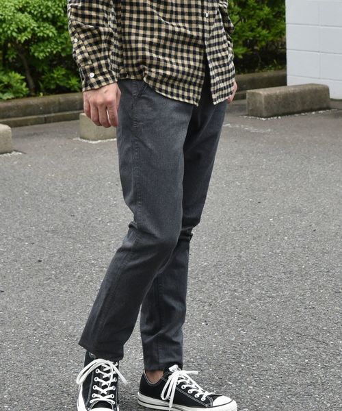 SHIPS(シップス)の「SC: カラー テーパード チノパンツ 19FW(チノパンツ・メンズ・チャコールグレー/ブラック/ネイビー/ブルー/レンガ/ベージュ/ナチュラル/オリーブ・32inch/30inch/34inch/31inch/29inch/33inch)」の11枚目の写真