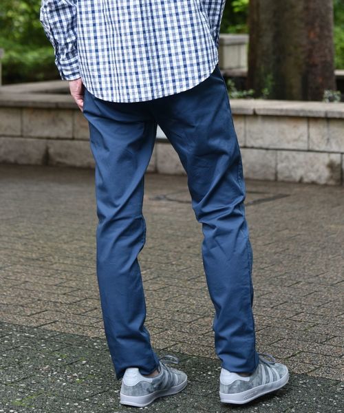 SHIPS(シップス)の「SC: カラー テーパード チノパンツ 19FW(チノパンツ・メンズ・チャコールグレー/ブラック/ネイビー/ブルー/レンガ/ベージュ/ナチュラル/オリーブ・32inch/30inch/34inch/31inch/29inch/33inch)」の20枚目の写真