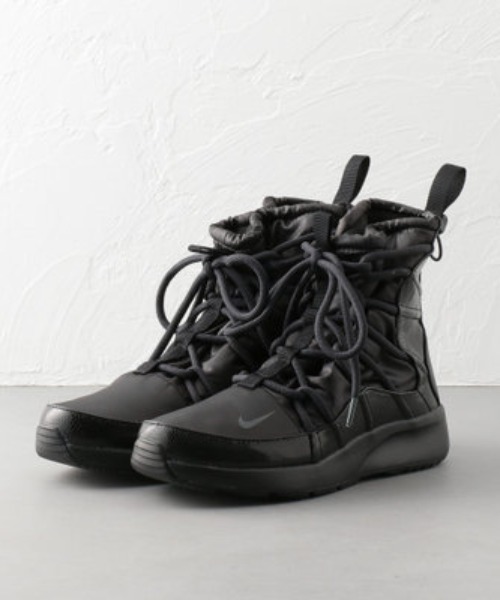 NIKE(ナイキ)の「NIKE タンジュンHIGHT RISE/ナイキ(スニーカー・レディース・ブラック・23cm/24.5cm/23.5cm/22.5cm/24cm/25cm)」の1枚目の写真