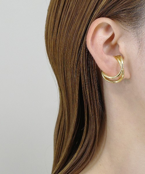 AROM.（アロム）の「【AROM. / アロム】DISTORCERE Ear Cuff / イヤーカフ / リング（イヤーカフ・レディース・シルバー/ゴールド・FREE）」の6枚目の写真