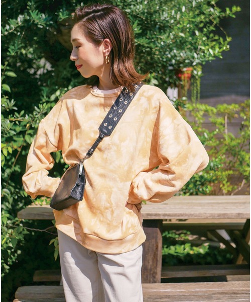 GeeRA(ジーラ)の「タイダイ染ルーズスウェット(スウェット・レディース・ベージュ・X-LARGE/MEDIUM/LARGE)」の4枚目の写真