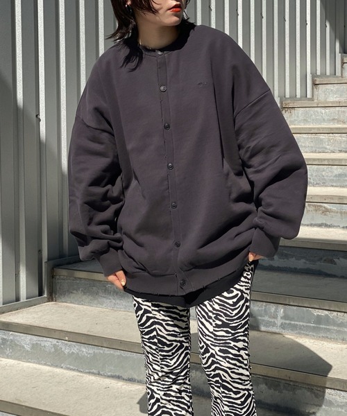 PBLIM(ページボーイリム)の「【PAGEBOYLIM】】クルーダメージカーデ(カーディガン/ボレロ・レディース・チャコールグレー/ブラック/ベージュ・MEDIUM/LARGE)」の3枚目の写真