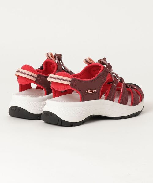 KEEN（キーン）の「ASTORIA WEST SANDAL / アストリア ウエスト サンダル / レディース サンダル（サンダル・レディース・レッド系その他・22.5cm/23cm/23.5cm/24cm/24.5cm/25cm/25.5cm）」の3枚目の写真