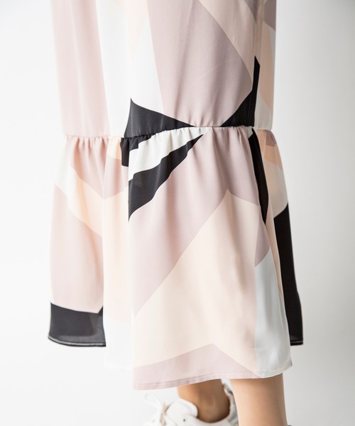 MILLION CARATS（ミリオンカラッツ）の「【STYLE4】幾何学スカートセットアップ（ワンピース・レディース・ピンク/ミント・FREE）」の15枚目の写真