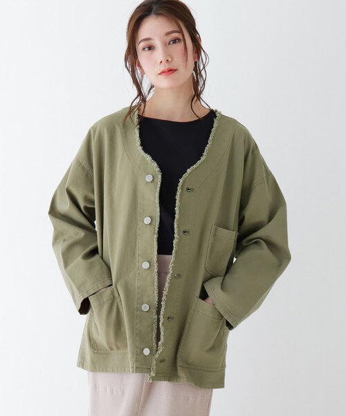 SHOO・LA・RUE(シューラルー)の「◆フリンジVネックジャケット(ミリタリージャケット・レディース・オリーブ/アイボリー・02/03)」の2枚目の写真