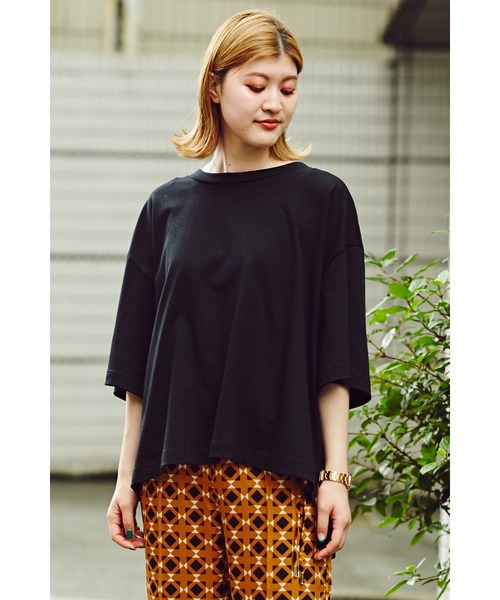 mici（ミチ）の「(mici)バックリボンビッグTシャツ（スウェット・レディース・ブラック/ホワイト系その他・ONE SIZE）」の20枚目の写真