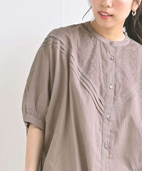 rps（アールピーエス）の「総刺繍キャンブリックドルマンブラウス（シャツ/ブラウス・レディース・オフホワイト/ブラック/モカ・フリー/M）」の3枚目の写真