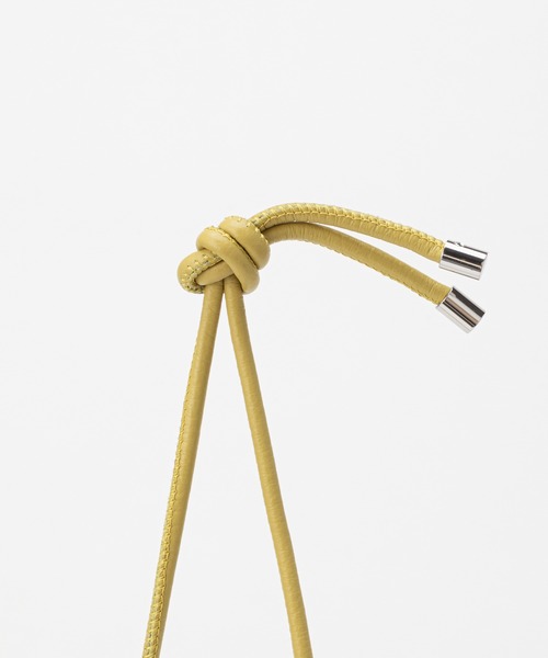 IACUCCI(イアクッチ)の「《 旧型 》アバ ウォレットショルダー CERVO(財布・レディース・ブラック/イエロー/ブルー/アイボリー/グレイッシュベージュ・FREE)」の21枚目の写真