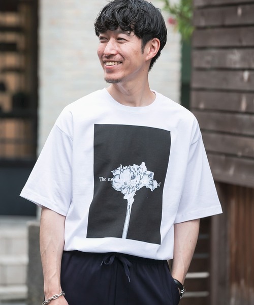 ITEMS URBANRESEARCH(アイテムズ アーバンリサーチ)の「ボックスフォトプリント Tシャツ(Tシャツ/カットソー・メンズ・その他1/その他2/その他3・MEDIUM/LARGE)」の2枚目の写真