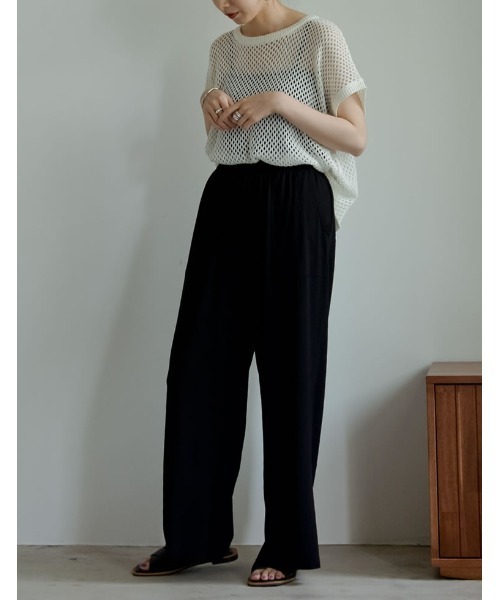 Re:EDIT（リエディ）の「リブカットカラーリラックスパンツ（その他パンツ・レディース・アイボリー/ブラック/ブルー/ブラウン/ベージュ/パープル・SMALL/LARGE/MEDIUM）」の7枚目の写真