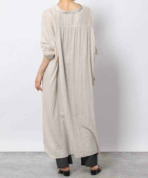 LAKOLE（ラコレ）の「ダブルガーゼバンドカラーワンピース / 950869（シャツワンピース・レディース・オフホワイト/スミクロ/ブラウン・SMALL/MEDIUM）」の13枚目の写真